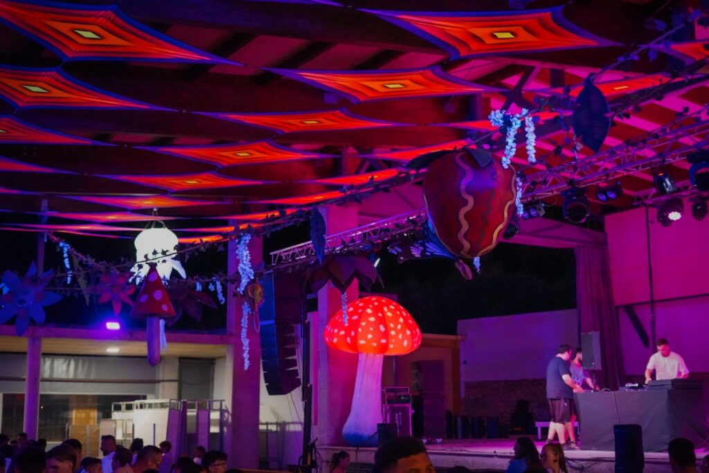 decoraciones whatsapp image 2026 03 19 at 18.10.17 (2)