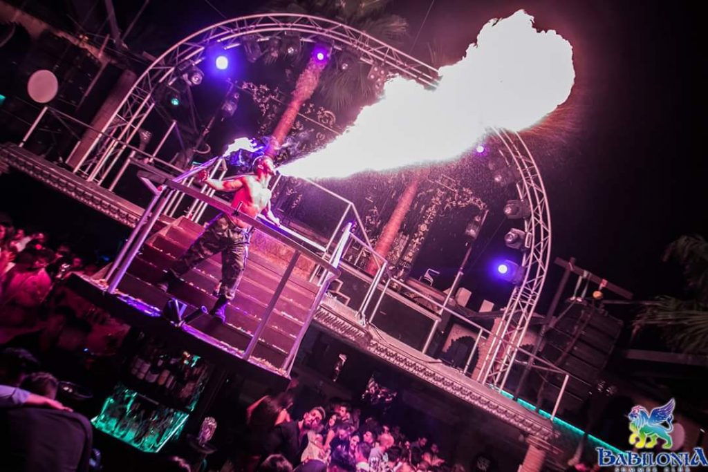 Escupefuegos whatsapp image 2026 03 23 at 11.00.13